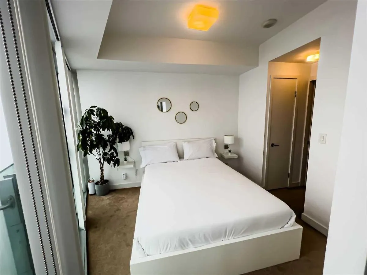Luxury Condo In The Heart Of Toronto - Next To Scotiabank Arena Canada
