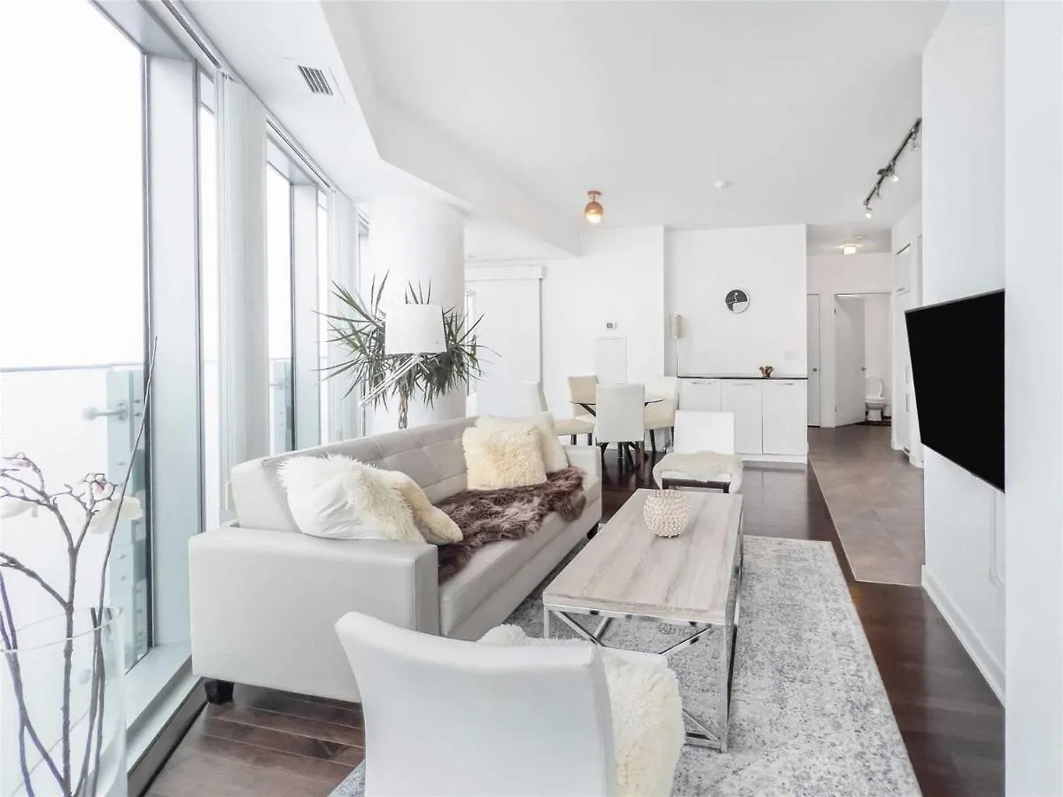Luxury Condo In The Heart Of Toronto - Next To Scotiabank Arena Apartment