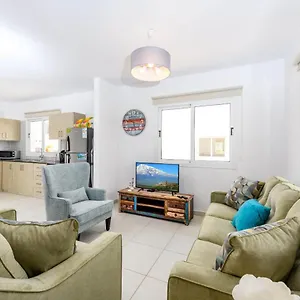 nissini-villas.hotelsatayianapa.com/